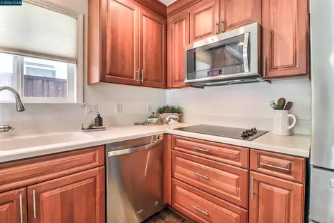 Kitchen - 5491 Florida Dr, Concord, CA 94521 photo 5 of 5