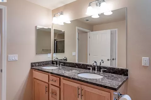Bath - 651 Elderberry Dr, Milpitas, CA 95035 photo 2 of 4
