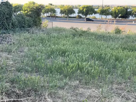 301 W 3rd, Antioch, CA 94509