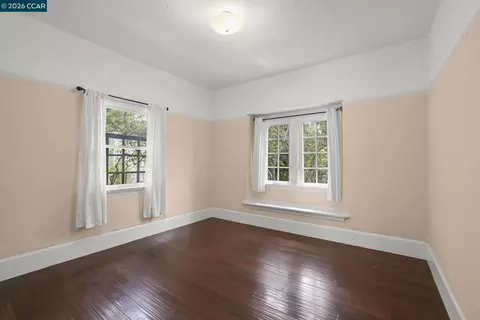 Bedroom - 1316 Peralta Ave, Berkeley, CA 94702 photo 2 of 3