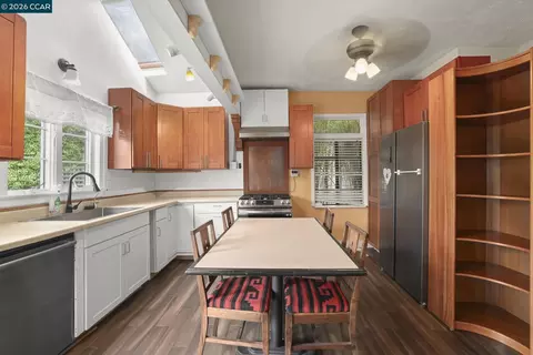 Kitchen - 1316 Peralta Ave, Berkeley, CA 94702 photo 2 of 2