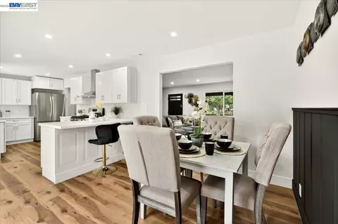 Dining - 1850 Gilardy Dr, Concord, CA 94518 photo 3 of 4
