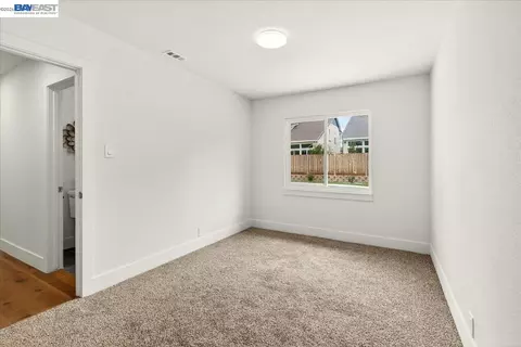 Bedroom - 1850 Gilardy Dr, Concord, CA 94518 photo 6 of 11