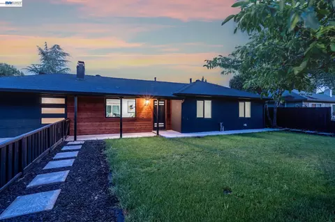 Exterior - 1850 Gilardy Dr, Concord, CA 94518 photo 2 of 13