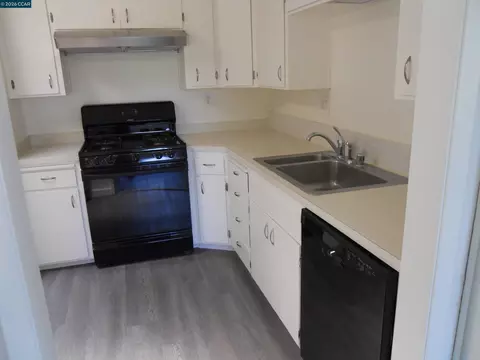 Kitchen - 3692 Sundale, Lafayette, CA 94549 photo 2 of 2