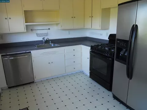 Kitchen - 3692 Sundale, Lafayette, CA 94549 photo 1 of 2