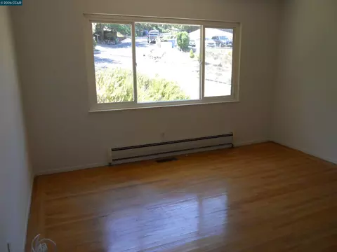 Living - 3692 Sundale, Lafayette, CA 94549 photo 9 of 12