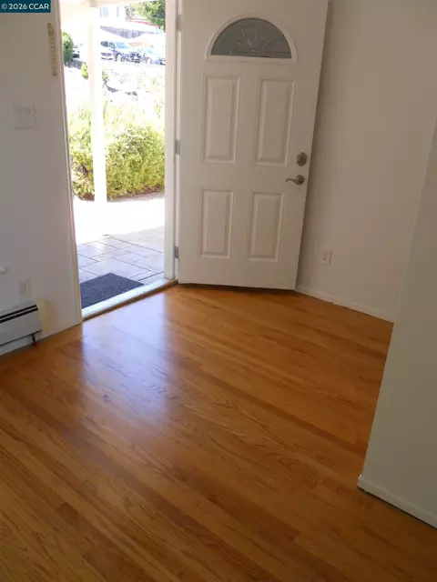 Entry Way - 3692 Sundale, Lafayette, CA 94549 photo 1 of 2