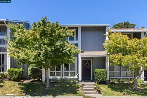 234 Park Ln, Richmond, CA 94803