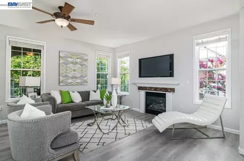 3709 Whitworth Dr, Dublin, CA 94568