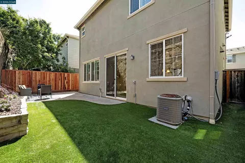 Exterior - 509 Falling Star Dr, Martinez, CA 94553 photo 7 of 8