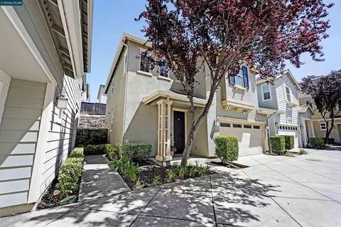 Exterior - 509 Falling Star Dr, Martinez, CA 94553 photo 2 of 8