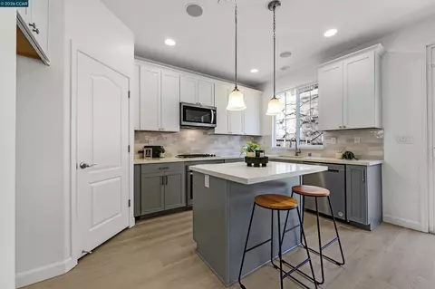 Kitchen - 509 Falling Star Dr, Martinez, CA 94553 photo 1 of 2