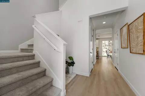 Entry Way - 509 Falling Star Dr, Martinez, CA 94553 photo 1 of 4