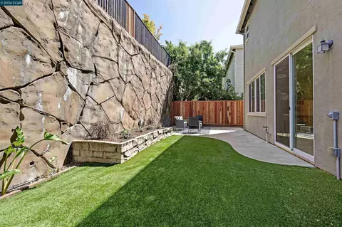 Exterior - 509 Falling Star Dr, Martinez, CA 94553 photo 8 of 8