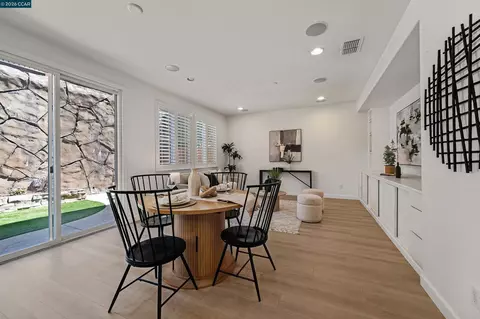 Dining - 509 Falling Star Dr, Martinez, CA 94553 photo 1 of 2