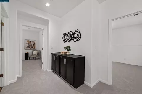 Entry Way - 509 Falling Star Dr, Martinez, CA 94553 photo 2 of 4