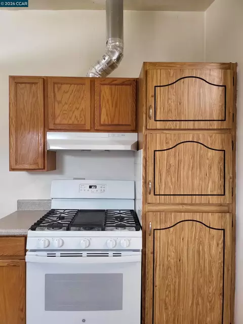 Kitchen - 115 Danrose Dr, Vallejo, CA 94589 photo 3 of 3