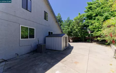 Exterior - 3045 Waring Pl, Fairfield, CA 94533 photo 7 of 8