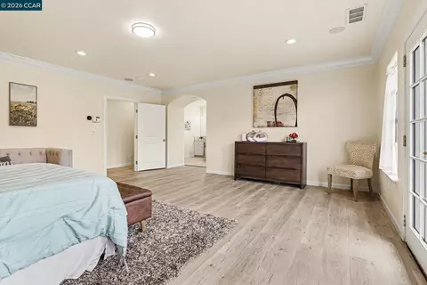 Bedroom - 1244 Veale Ave, Martinez, CA 94553 photo 2 of 3