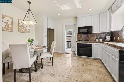 Kitchen - 1244 Veale Ave, Martinez, CA 94553 photo 2 of 3