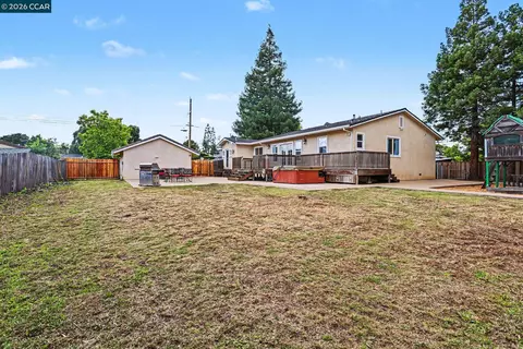 Exterior - 1244 Veale Ave, Martinez, CA 94553 photo 8 of 9