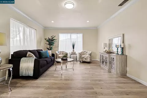 Living - 1244 Veale Ave, Martinez, CA 94553 photo 1 of 2