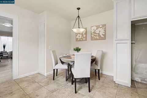 Dining - 1244 Veale Ave, Martinez, CA 94553 photo 1 of 1