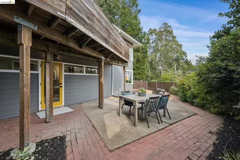 Exterior - 1427 Summit Rd, Berkeley, CA 94708 photo 11 of 17