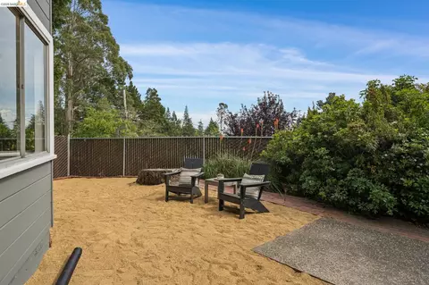 Exterior - 1427 Summit Rd, Berkeley, CA 94708 photo 14 of 17