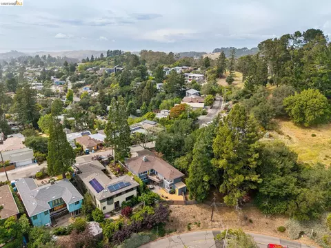 View/Area - 1427 Summit Rd, Berkeley, CA 94708 photo 6 of 11