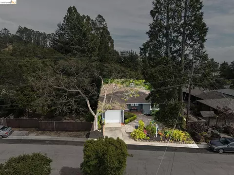 View/Area - 1427 Summit Rd, Berkeley, CA 94708 photo 2 of 11
