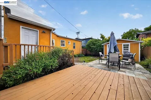 Exterior - 1175 Camelia St, Berkeley, CA 94702 photo 8 of 14