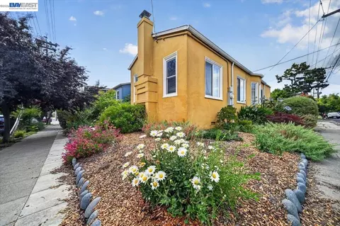 Exterior - 1175 Camelia St, Berkeley, CA 94702 photo 4 of 14