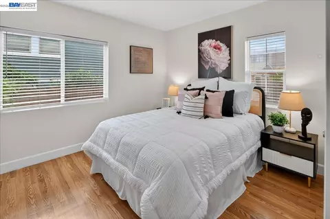 Bedroom - 1175 Camelia St, Berkeley, CA 94702 photo 4 of 9