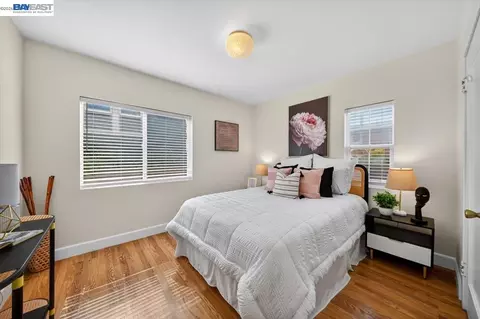 Bedroom - 1175 Camelia St, Berkeley, CA 94702 photo 7 of 9