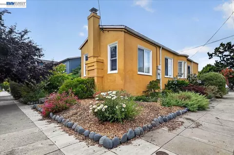 Exterior - 1175 Camelia St, Berkeley, CA 94702 photo 7 of 14
