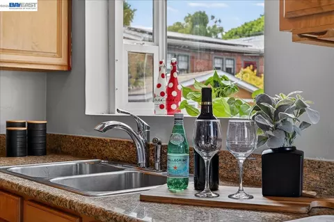 Kitchen - 1175 Camelia St, Berkeley, CA 94702 photo 7 of 9
