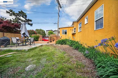 Exterior - 1175 Camelia St, Berkeley, CA 94702 photo 10 of 14
