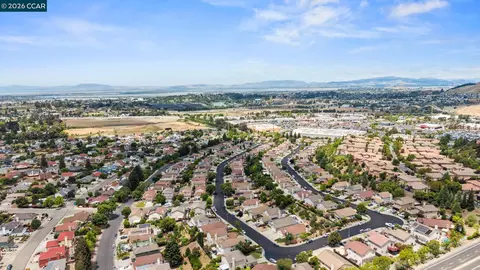 View/Area - 1402 Legend Cir, Vallejo, CA 94591 photo 6 of 8
