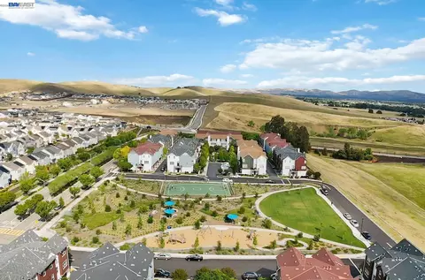 View/Area - 3832 Camino Loop, Dublin, CA 94568 photo 4 of 8
