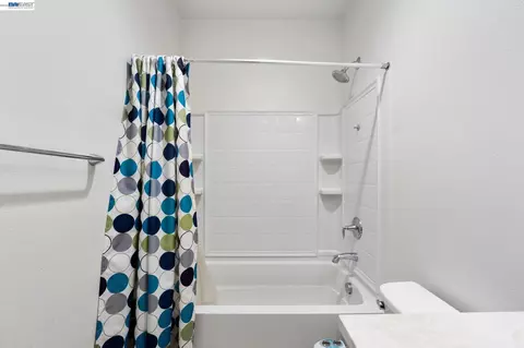 Bath - 3832 Camino Loop, Dublin, CA 94568 photo 4 of 7