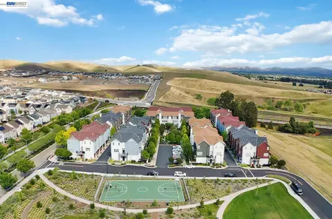 View/Area - 3832 Camino Loop, Dublin, CA 94568 photo 3 of 8