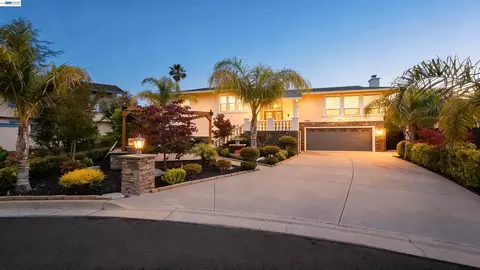 27734 Fallen Leaf Ct, Hayward, CA 94542