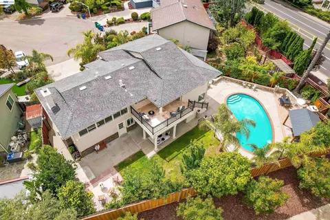 View/Area - 27734 Fallen Leaf Ct, Hayward, CA 94542 photo 2 of 2