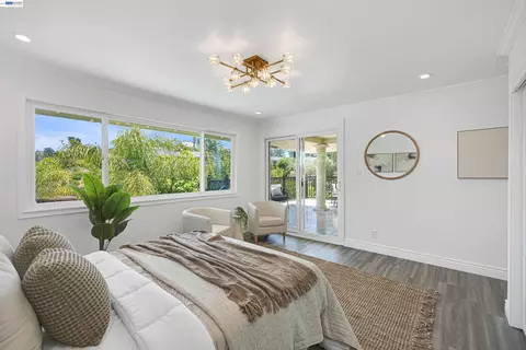 Bedroom - 27734 Fallen Leaf Ct, Hayward, CA 94542 photo 1 of 8