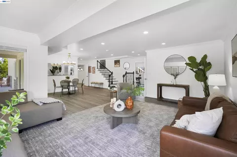 Living - 27734 Fallen Leaf Ct, Hayward, CA 94542 photo 5 of 5