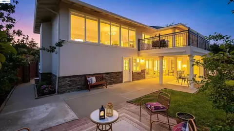 Exterior - 27734 Fallen Leaf Ct, Hayward, CA 94542 photo 4 of 16