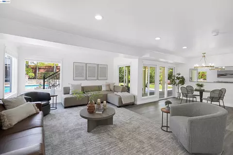 Living - 27734 Fallen Leaf Ct, Hayward, CA 94542 photo 4 of 5