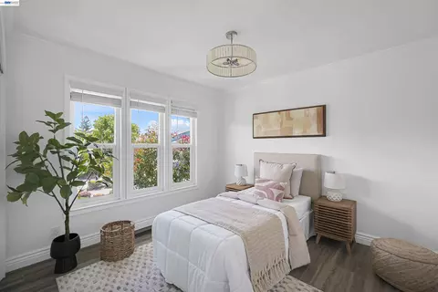 Bedroom - 27734 Fallen Leaf Ct, Hayward, CA 94542 photo 4 of 8